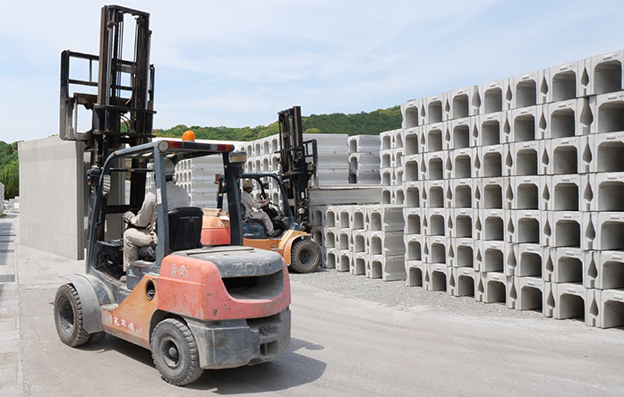 柏木興産について